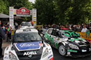 Rallye Český Krumlov: Dojezd nejrychlejších třech posádek do cíle